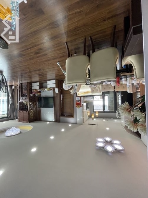 Bán gấp CH Westpoint Phạm Hùng DT 122,5m 3PN Full NT SĐCC Tầng Trung giá 12,5 tỷ ở luôn