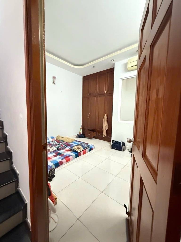 Bán nhà đường số 8 Bình Hưng Hòa B Bình Tân, dt 50m2 4 phòng ngủ giá 5.4 tỷ