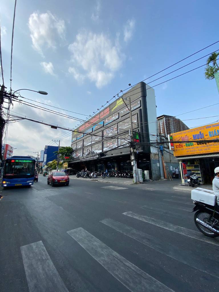 BÁN NHÀ MẶT TIỀN PHẠM VĂN CHIÊU, GÒ VẤP, DT 30X60M, HĐT 250TR/THÁNG, GIÁ BÁN 120TỶ