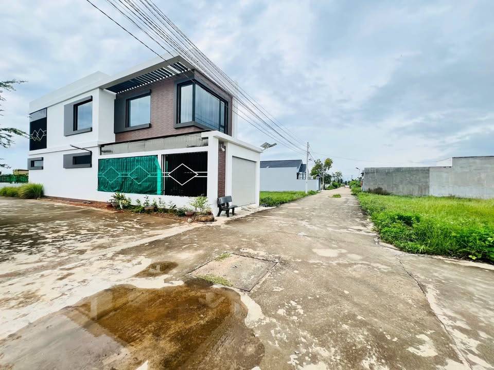 Bán gấp lô thổ cư Khu dân cư An Phú Bình Thuận, DT 100m2 giá rẻ sổ hồng