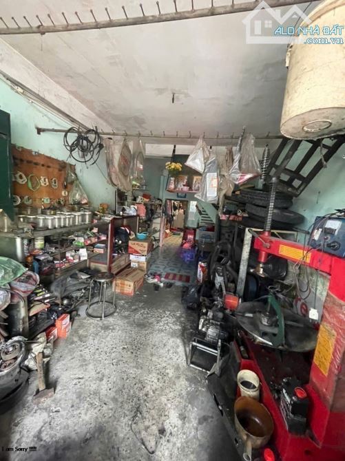 Bán biệt thự đường Bàu Bàng P13 Q. Tân Bình DT: 12m x 27m 1 hầm 4 lầu cực đẹp