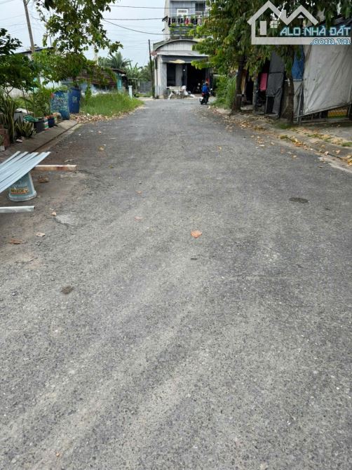 Bán đất hẻm xe tải né chân dài miên man ngang hơn 12m-1600m2 Xuân thới Sơn chỉ 12tr/m2