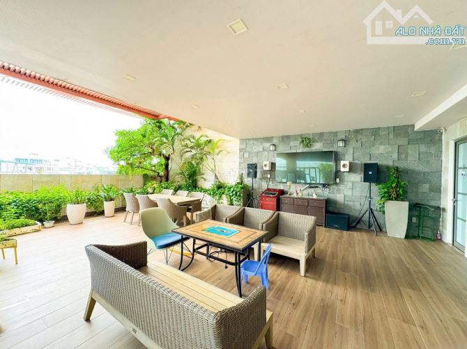 Mặt tiền nội bộ Cộng Hòa, P. 4, Quận Tân Bình. (8x20m) 5 tầng khu biệt lập nhà cao tầng,