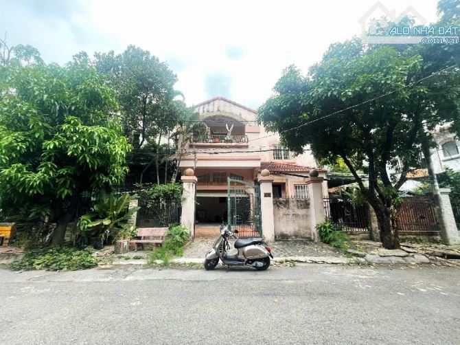 BIỆT THỰ MẶT TIỀN NGUYỄN OANH - NGANG KHỦNG 13.7M - 213M2 - GIÁ 19.x TỶ