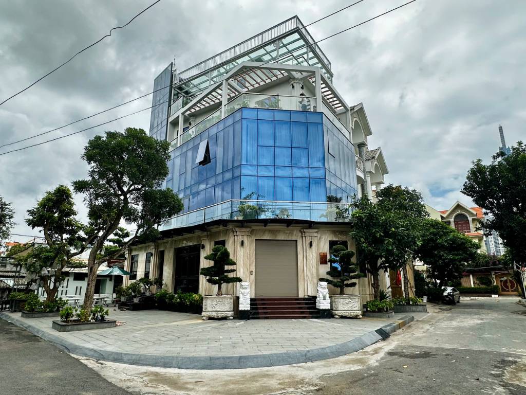 Siêu hiếm, bán nhà 2 mặt tiền Lê Văn Sỹ Quận 3, 8.2x35m CN 280m2, xây hầm 8 tầng, chỉ 68 tỷ TL