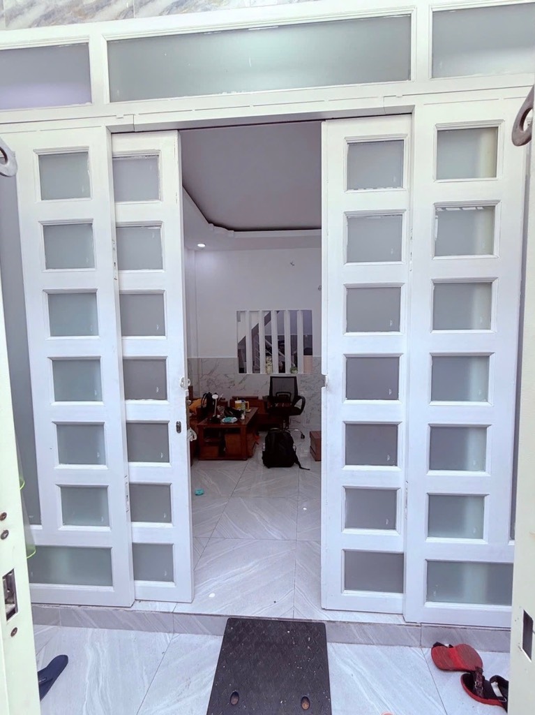 Bán nhà Hậu Giang Quận 6, gần Chợ Lớn, nhà đẹp ở ngay chỉ nhỉnh 4 tỷ