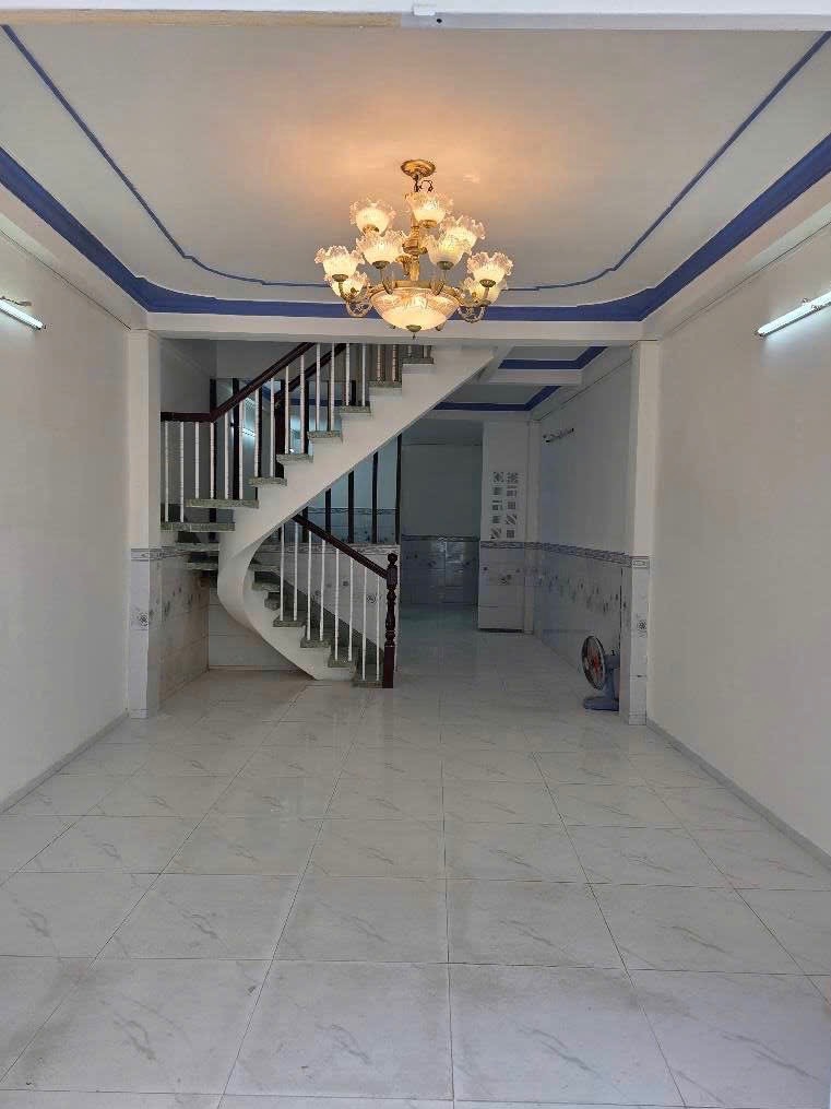 Bán nhà Hậu Giang Quận 6, gần vòng xoay Phú Lâm, hẻm thông Kinh Dương Vương, giá 5.6 tỷ