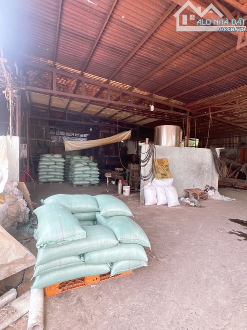 Bán nhà xưởng 300m full thổ cư, kề chợ Xuân Thới Thượng, Phan Văn Hớn, Hóc Môn
