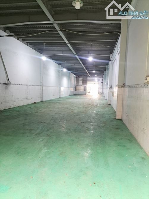 Bán kho xưởng mặt tiền Bình Chánh, đường Trần Văn Giàu, 671 m2, nhỉnh 23 tỷ