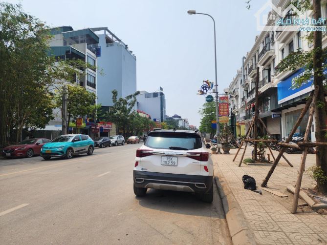 Chung Cư MiNi 7 Tầng Thang Máy.Bán Nhà Trung Tâm Trâu Quỳ,Dt 125m,Giá 25 Tỷ.