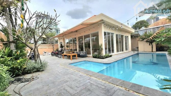 Bán biệt thự góc 2 MT Trần Ngọc Diện, Thảo Điền, DT 20x30m HDT 195,075 tr - Giá 118 tỷ TL