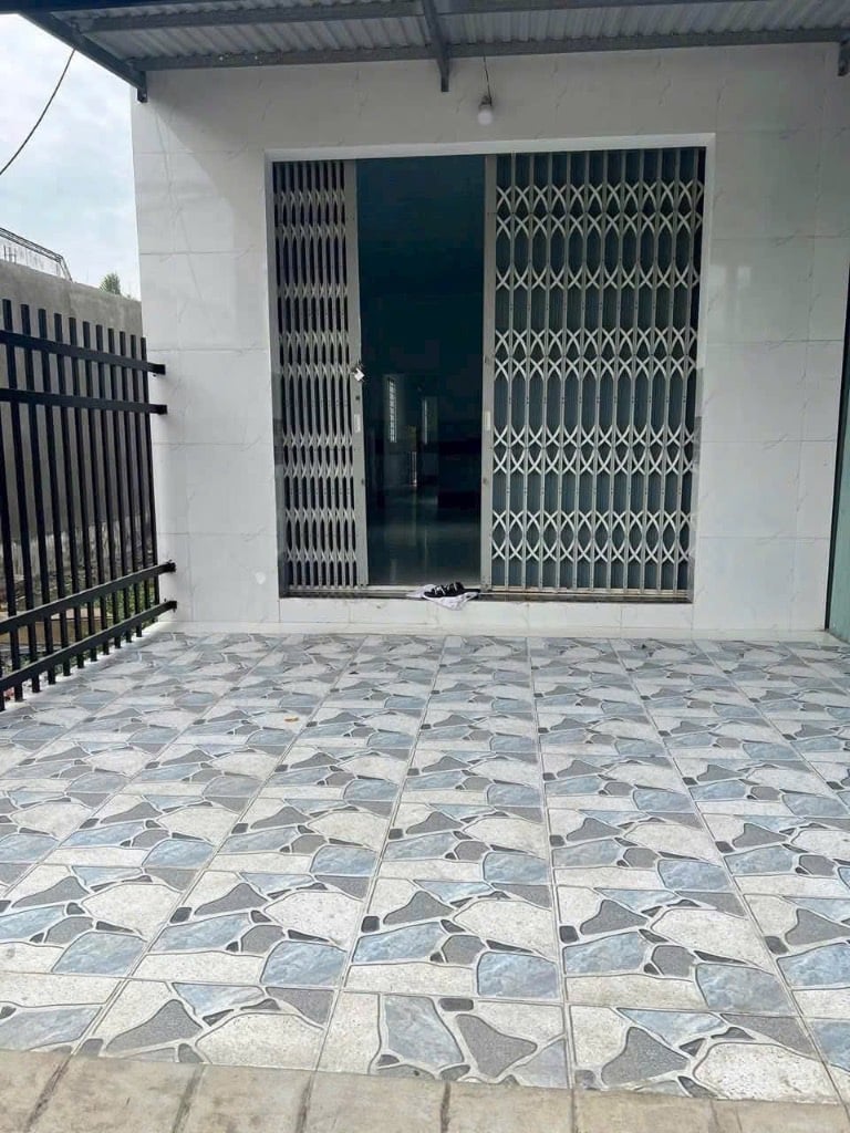 Bán nhà Bàu Bàng giáp Tân Uyên Bình Dương, diện tích tổng gần 190m2 sẵn 100m2 thổ, giá 420tr