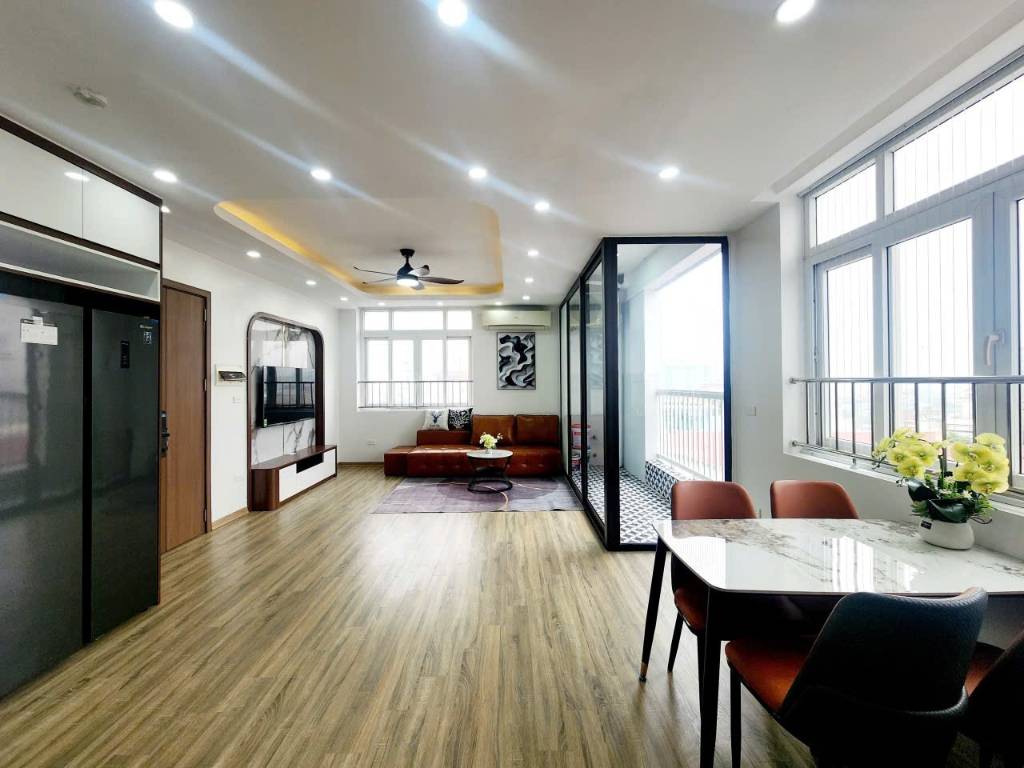 Bán Chung cư Cầu Tiên, lô góc 3 ngủ, 90m2, nhỉnh 7 tỷ, view hồ Linh Đàm