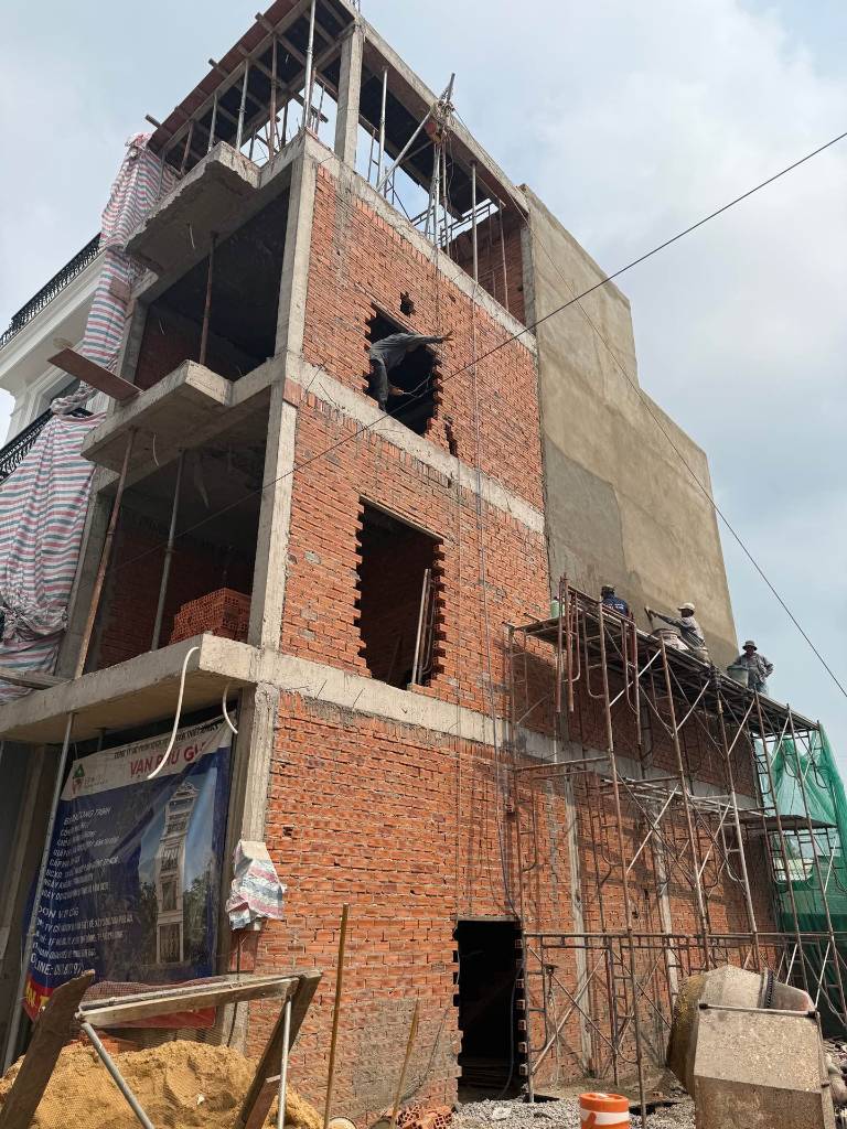 BÁN NHÀ LÊ VĂN QUỚI BÌNH TÂN, HẺM NHỰA 5M THÔNG THOÁNG, 4 TẦNG MỚI COONG, GẦN NGÃ TƯ BỐN XÃ