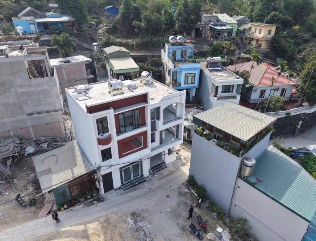 Duy nhất, bán lô đất ngõ 20 Nguyễn Văn Cừ Hạ Long, đối diện chung cư Đông Bắc, giá chỉ hơn 1 tỷ