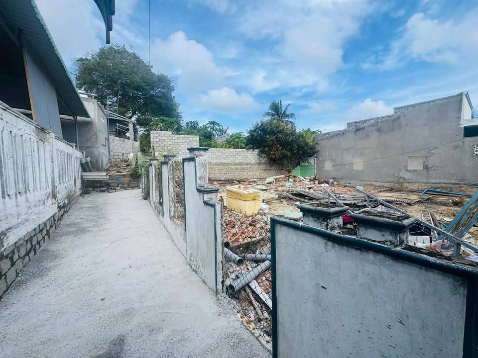 BÁN LÔ ĐẤT TÔ HIỆU, PHAN THIẾT, THỔ CƯ GẦN BIỂN MŨI NÉ, CHỈ 150M RA BIỂN