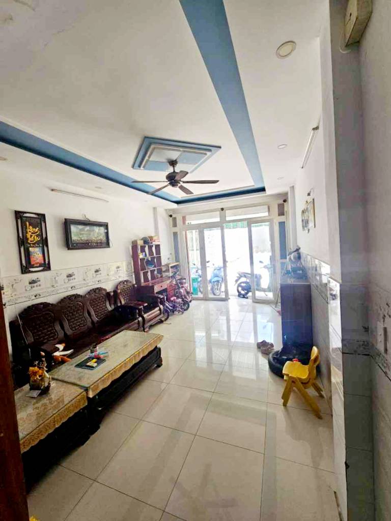 Bán nhà An Dương Vương Bình Tân, dt 58m2 3 tầng hẻm xe hơi, chỉ 5,799 tỷ