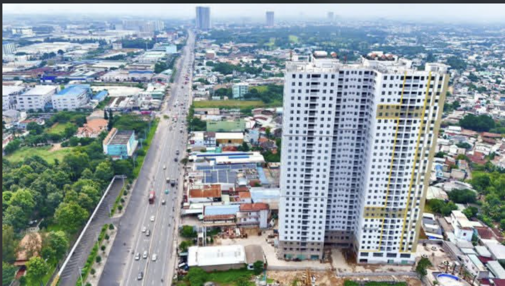 Bán căn hộ Diamond Boulevard, bàn giao full nội thất, mức giá đầu 36tr/m2, tặng xe hết tháng 5