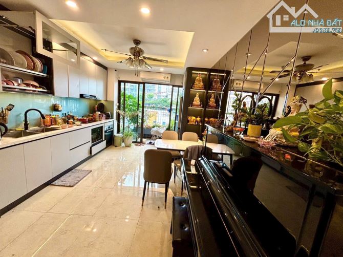 Chị gái nhờ bán CH 3 ngủ - 115tr/m2 Cc N01-T8 NGoại Giao Đoàn, view công viên, full nthất