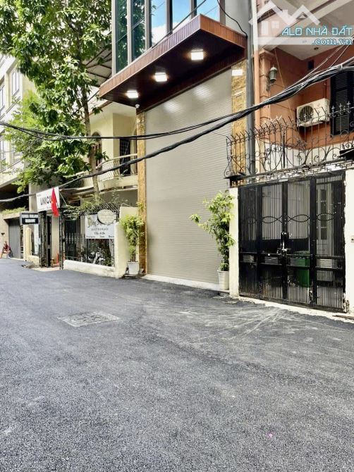Bán toà văn phòng phân lô Nguyễn Thị Định, Cầu Giấy 60/65T3 6 tầng MT5m Thang máy 2 THOÁNG