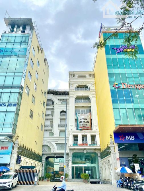 BUILDING DUY NHẤT MẶT TIỀN QUẬN 1 – HỒ HẢO HỚN– DT 8x26M – CN 199M - GIÁ 115 TỶ TL