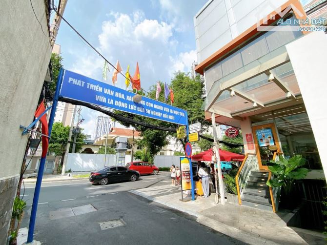 Bán nhà Sát Mặt Tiền Nguyễn Bình Khiêm ĐaKao Quận 1 68m2 xây dựng 7 Tầng giá 17.9 Tỷ