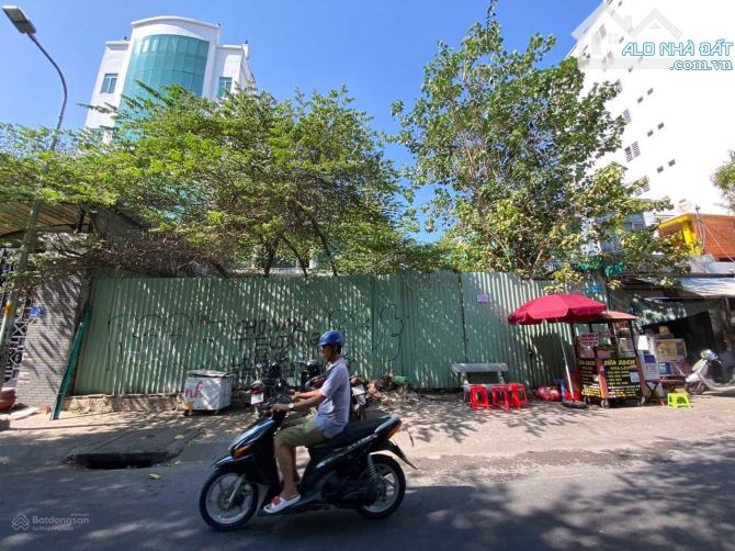 Mặt tiền Trường Chinh, P.12, Tân Bình gần ngã tư Bảy Hiền - 10x40m 3 tầng CTXD Hầm 8 tầng.