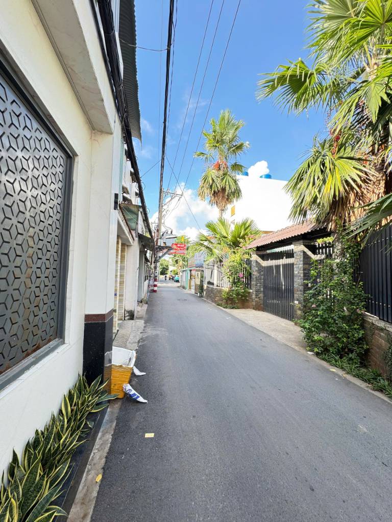 Bán đất đường 38 Hiệp Bình Chánh Thủ Đức, 296m² có sẵn nhà xưởng cho thuê, giá 18 tỷ