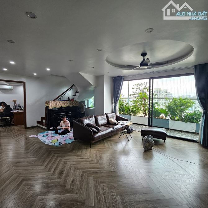 CĂN HỘ ĐUPLEX SAPPHIRE PLACE CHÍNH KINH THANH XUÂN LÔ GÓC NỘI THẤT SIÊU ĐẸP 230m 15,5 TỶ
