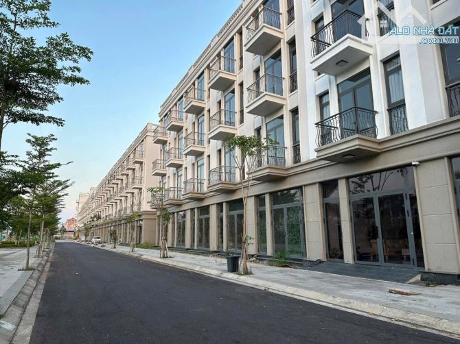 bán nhà 1 trệt 3 lầu, khu thuỳ dương, đối diện khách sạn mười thanh, giá 14.9 Tỷ