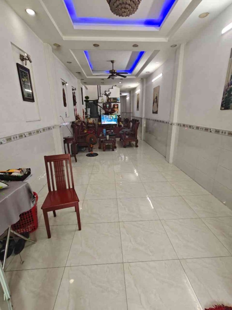 BÁN NHÀ TẠ QUANG BỬU QUẬN 8, HẺM XE HƠI, 4x25M GIÁ CHỈ 6 TỶ 35