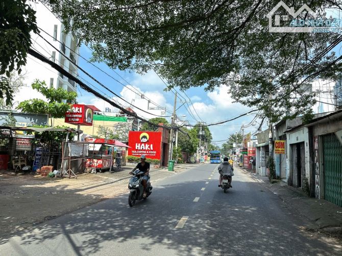 Tòa nhà CHDV 56 PN + hầm 7L T.máy 304m2 ngang 8m TN 4.2 tỷ MTKD đẹp Lê Đức Thọ 55 tỷ.