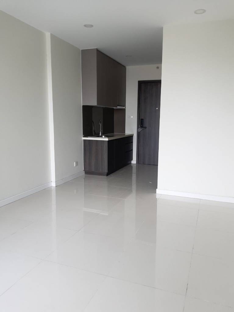 Bán căn hộ chung cư Lavida Plus, Quận 7, 27m2 nội thất cơ bản, giá 2.1 tỷ