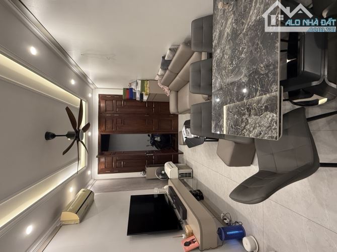 Nhà mới Mỹ Đình 39m²x5T, ô tô,KD,trường,chợ ngay cạnh –8,6tỷ ở ngay