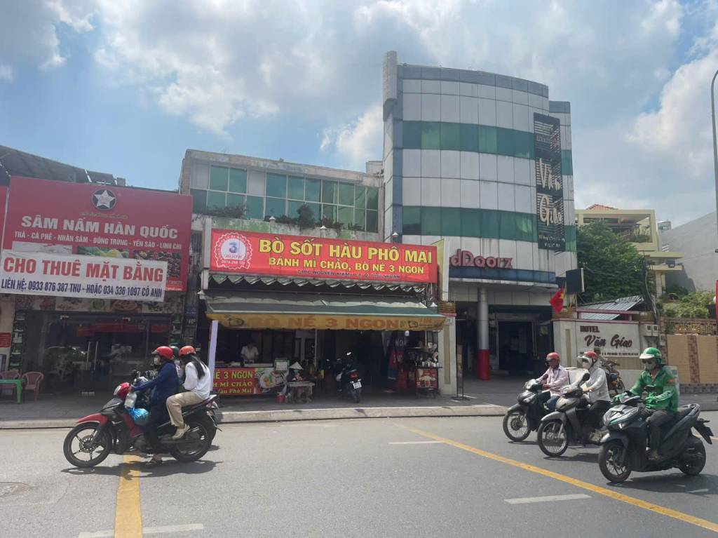 Bán nhà mặt tiền Nguyễn Kiệm Phú Nhuận, DT 7,6x38 nở hậu 16,5m 4 tầng, HĐT 50tr/tháng