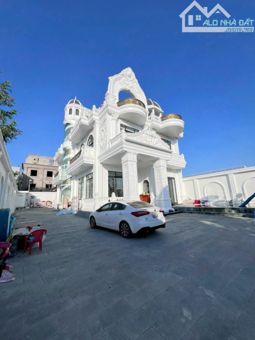 Bán gấp - Biệt thự siêu đẹp đường số 1 KDC Cồn Khương, Cần Thơ - 36 tỷ
