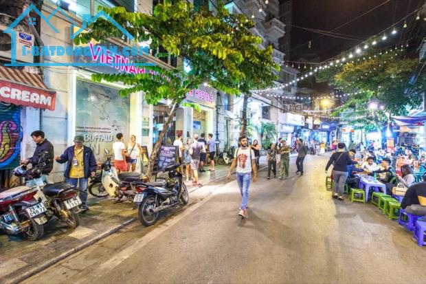 Bán nhà Mặt phố đi bộ Lương Ngọc Quyến, quận Hoàn Kiếm, 102m2, Mặt tiền 4,8m, giá 49 tỷ