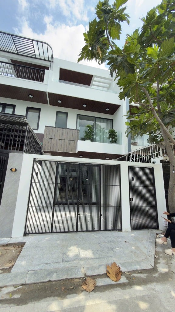 GIẢM 350TR, BÁN NHÀ PHỐ KĐT MỸ GIA GÓI 7, 100M² VỪA Ở VỪA KINH DOANH