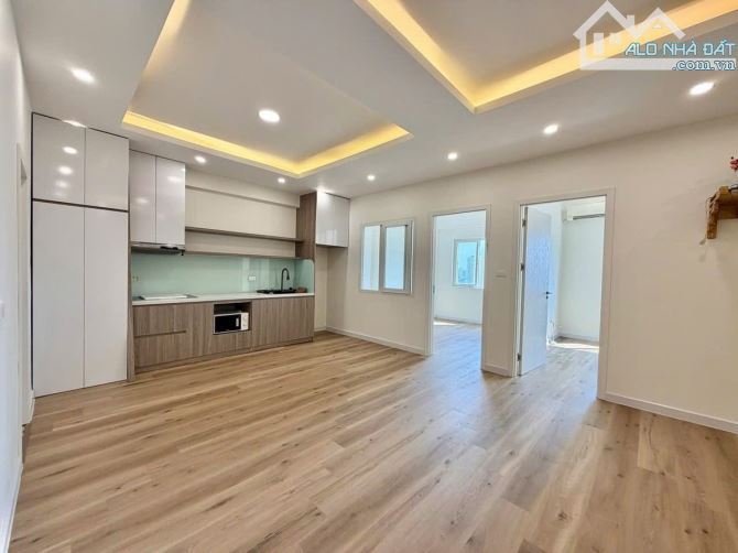 Bán căn hộ 2 phòng ngủ đẹp chung cư Hà Thành Plaza, 102 Thái Thịnh, Đống Đa chỉ 5,98 tỷ