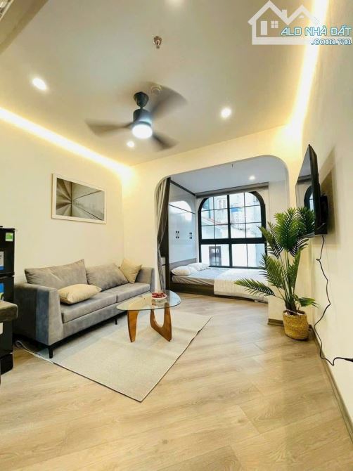 Siêu ngon. Toà CCMN phân lô Hoàng Quốc Việt, CG. 75m, 7T, 11P(1N1K). DT 1tỷ/năm