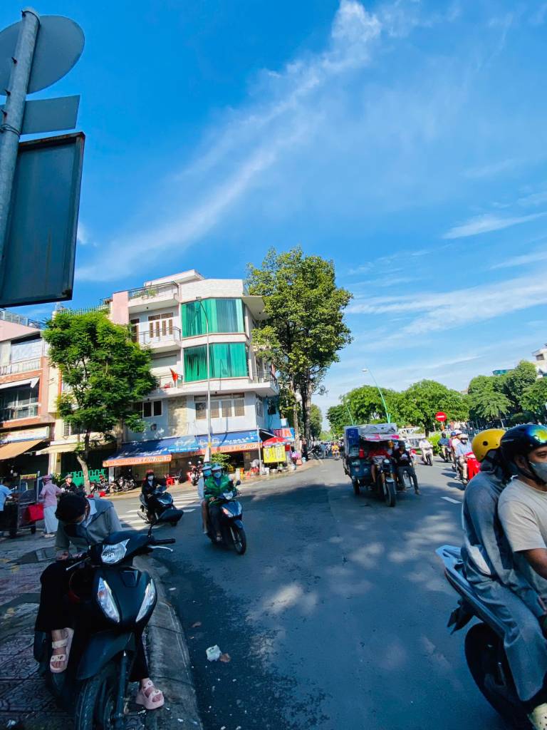 Bán nhà góc 2MT Hoàng Sa Đỗ Thị Lời, Quận 3, 10x7m 5 tầng, giá chỉ 24 tỷ