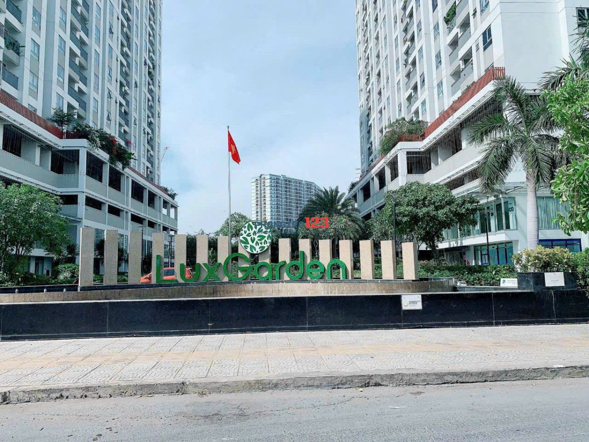 Cho thuê phòng Full nội thất CC LUX GARDEN, được Miễn Phí Hồ Bơi