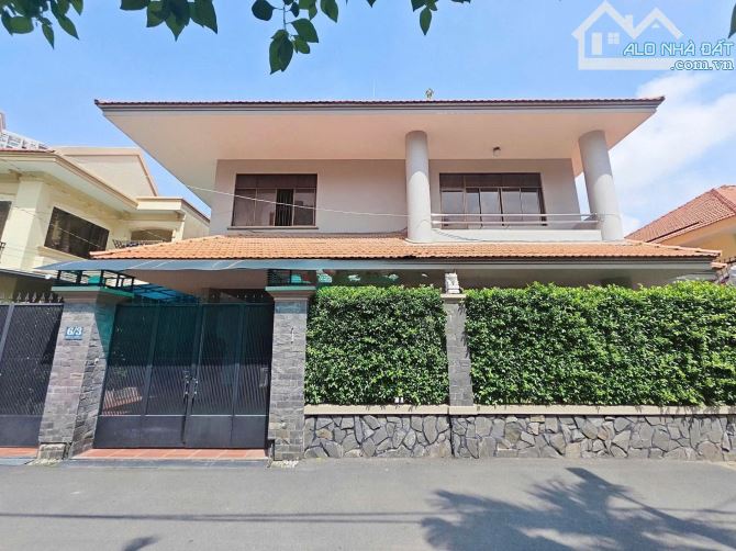 Bán Biệt Thự Đường Nguyễn Ư Dĩ - DT : 20 x 20m - KC : 2 tầng - Giá 75 tỷ TL