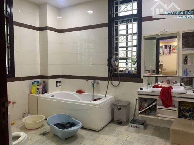 SIÊU BIỆT THỰ SÂN VƯỜN – MẶT TIỀN ĐƯỜNG TRẦN THÁI TÔNG – PHƯỜNG 15, QUẬN TÂN BÌNH