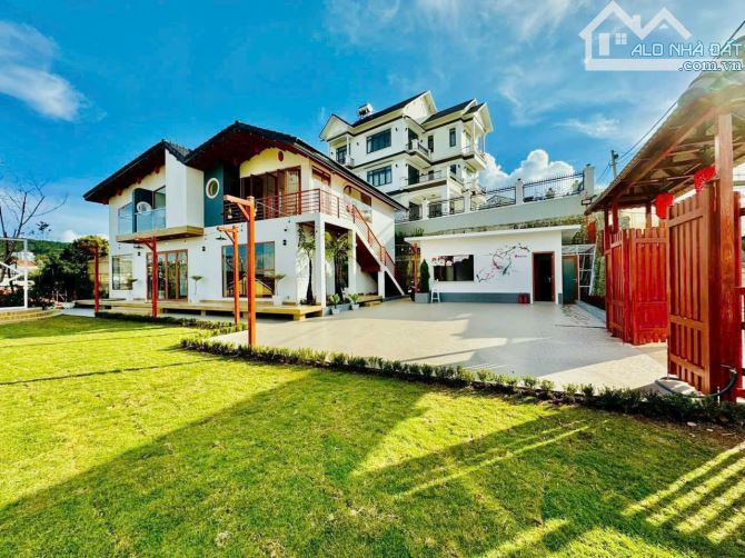 ✨ BIỆT THỰ SÂN VƯỜN VIEW 360° NAM HỒ – ĐÀ LẠT ✨ không khí mát lạnh quanh năm!