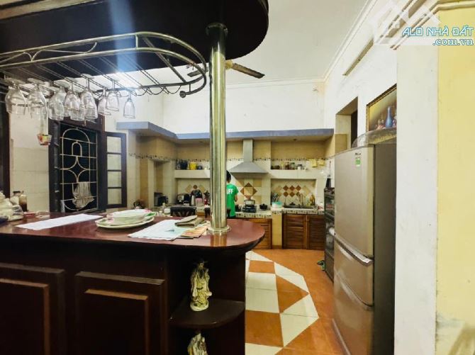42 tỷ/ 160 m2/ 14 M tiền/ Lạc Long Quân/ Tây Hồ