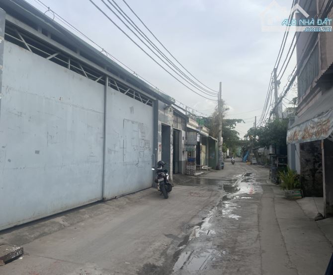 Bán Xưởng 1/Liên Khu 4-5 - Phường Bình Tân - HCM - 10 x 25m Giá 11 Tỷ