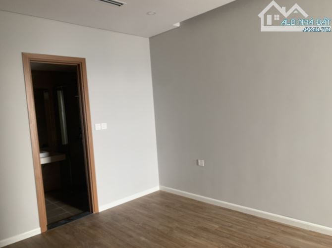 Miễn TG. Nhỉnh hơn 5 tỷ có ngay căn hộ 74,5m2 2p ngủ Le Capitole Thái Thịnh, có slot
