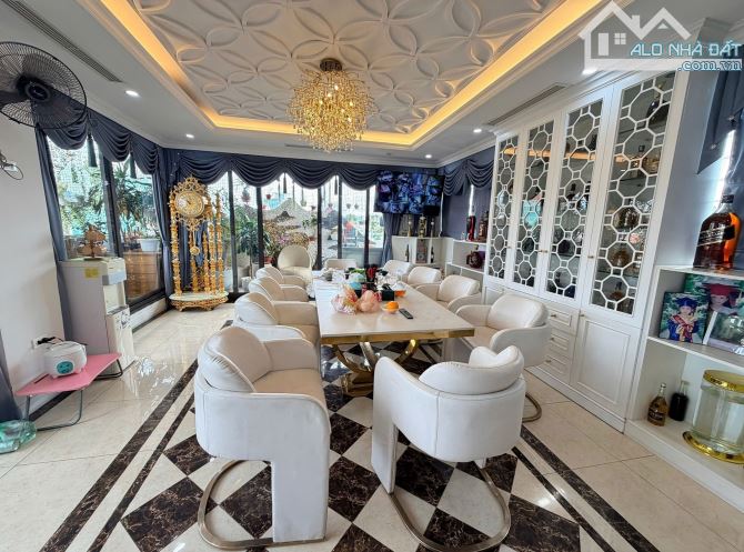 Bán nhà mặt phố trần tử bình, 9 tầng thang máy, kinh doanh đỉnh, đường rộng vỉa hè đẹp