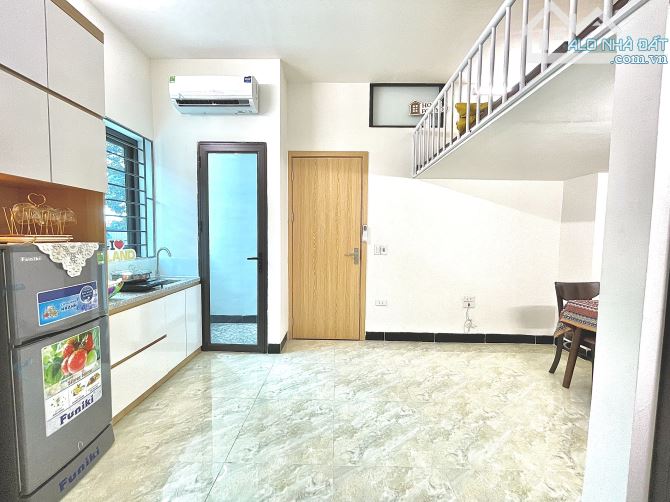 Duy nhất 1 căn! Tòa CHDV (155m2*7T*45pkk) ngay chợ đêm sinh viên - Ga Phùng Khoang Hà Nội